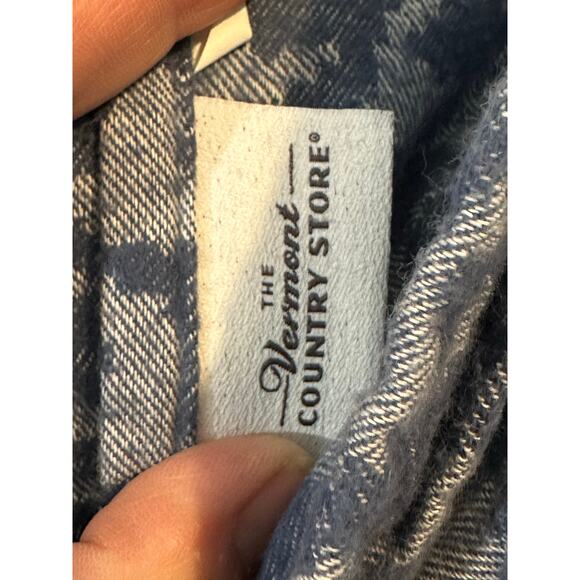 The Vermont Country Store Blue Houndstooth King Size Flannel Pillow Case Set - Picture 3 of 5